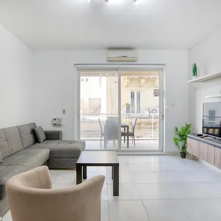Lovely 3br Sliema Near Promenade By 360 Estates Apartment *