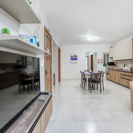 Lovely 3br Sliema Near Promenade By 360 Estates 세인트폴스베이