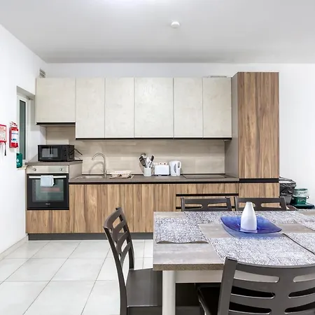 Lovely 3br Sliema Near Promenade By 360 Estates *